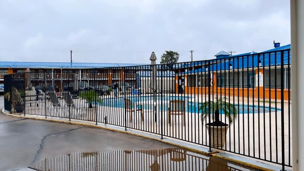 אלאמוגורדו The Classic Desert Aire Hotel מראה חיצוני תמונה